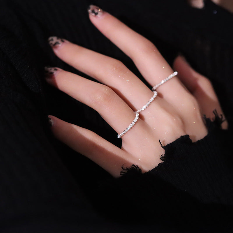 Sparkling 925 Silver Platinum Plated Women's Ring