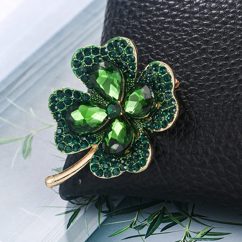 Four-Leaf Clover Brooch | Alloy Zircon Inlay Light Luxury Red Green