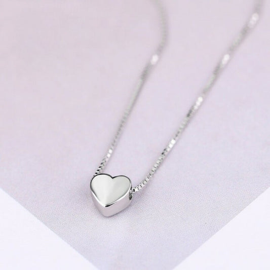 Simple Heart Pendant Collarbone Necklace for Women