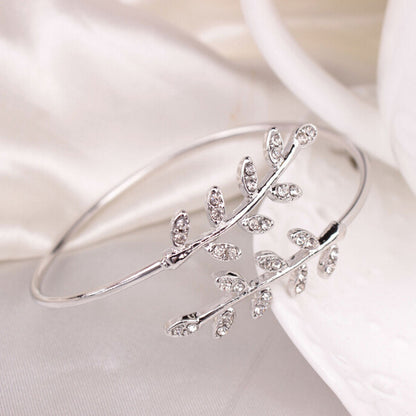 Diamond-Inlaid Adjustable Leaf Bracelet in Alloy