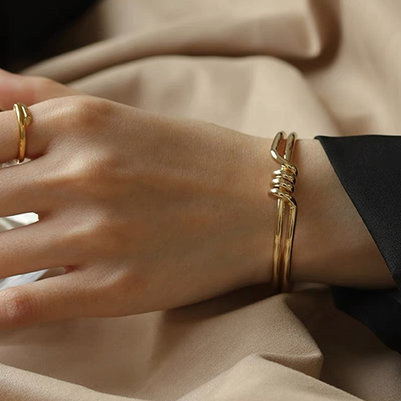 Minimal Art Knotted Bracelet in Stainless Steel