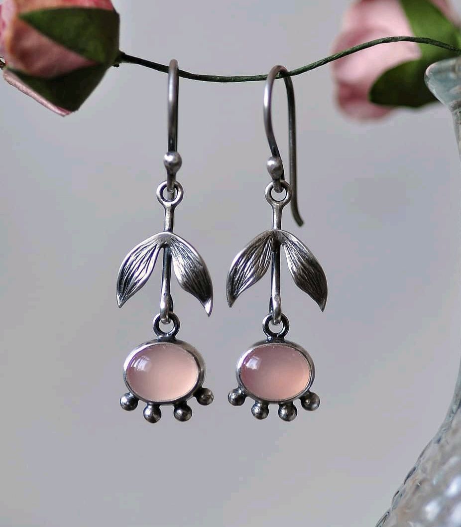 Carved Leaves Cat's Eye Earrings | Alloy Simple Two and Four Leaf