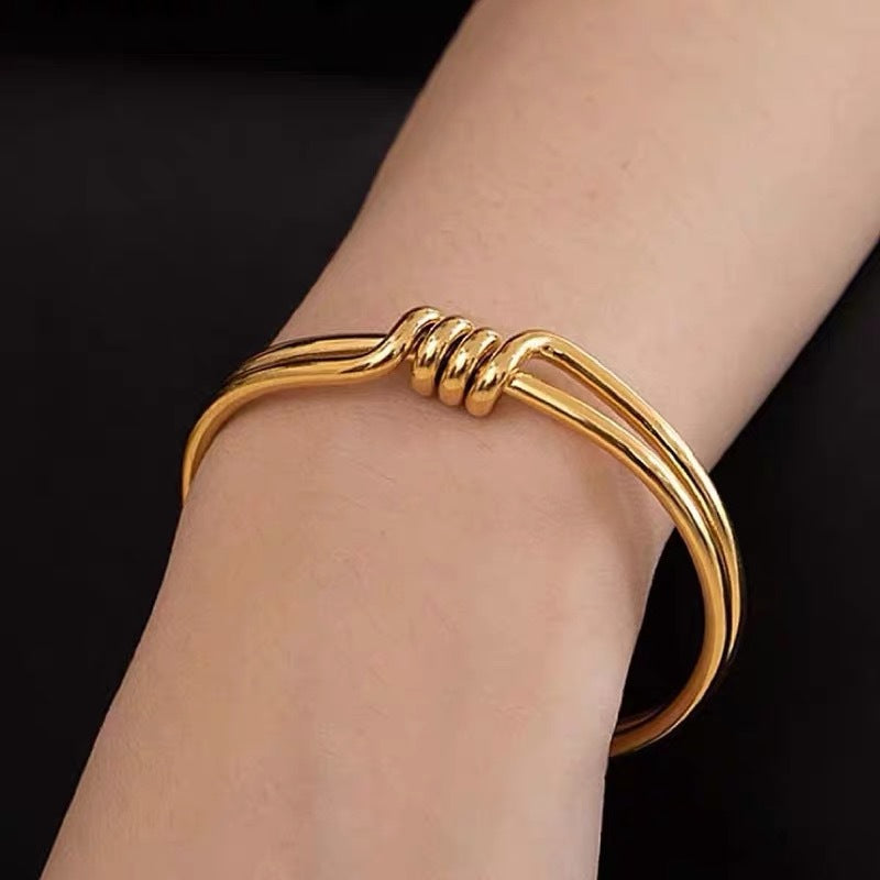 Minimal Art Knotted Bracelet in Stainless Steel