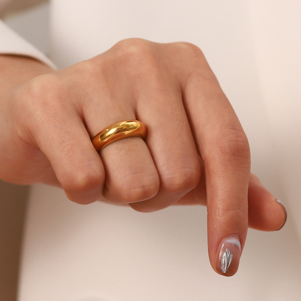 18K Gold-Plated Curved Plain Ring | Stainless Steel Sizes 6-8