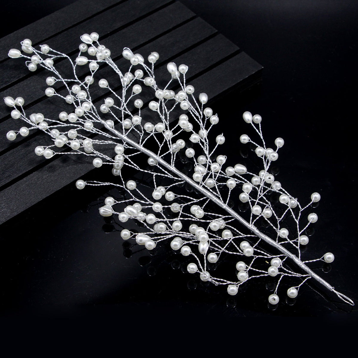 Pearl Leaf Bridal Hair Comb | Handmade Wedding Photography