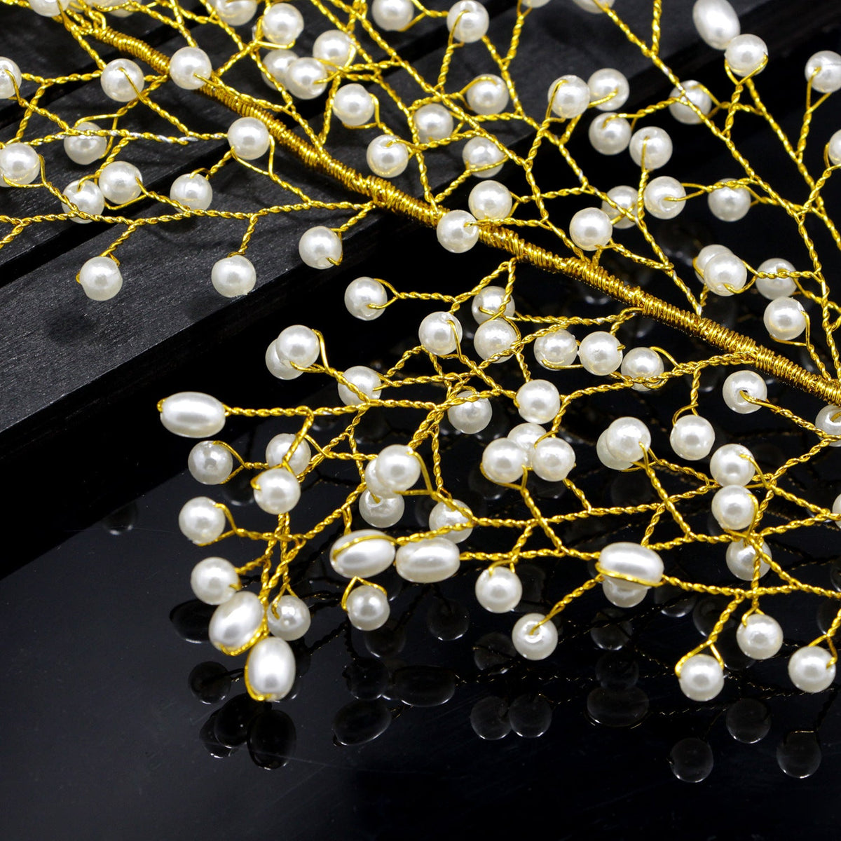 Pearl Leaf Bridal Hair Comb | Handmade Wedding Photography