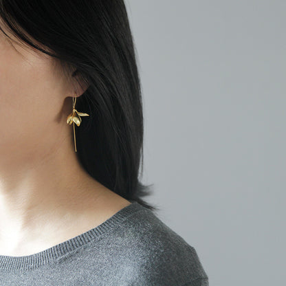 Magnolia Flower Dangle Earrings | Alloy Gold Silver Elegant Gift