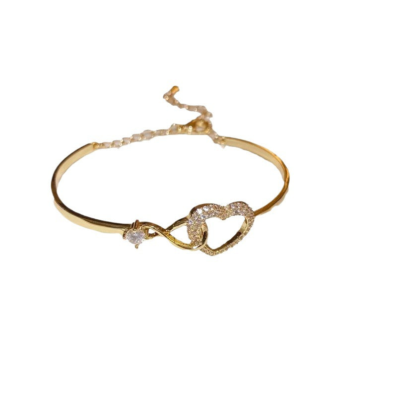 Hollowed Heart Chain Bracelet in Copper | Affordable Luxury Design