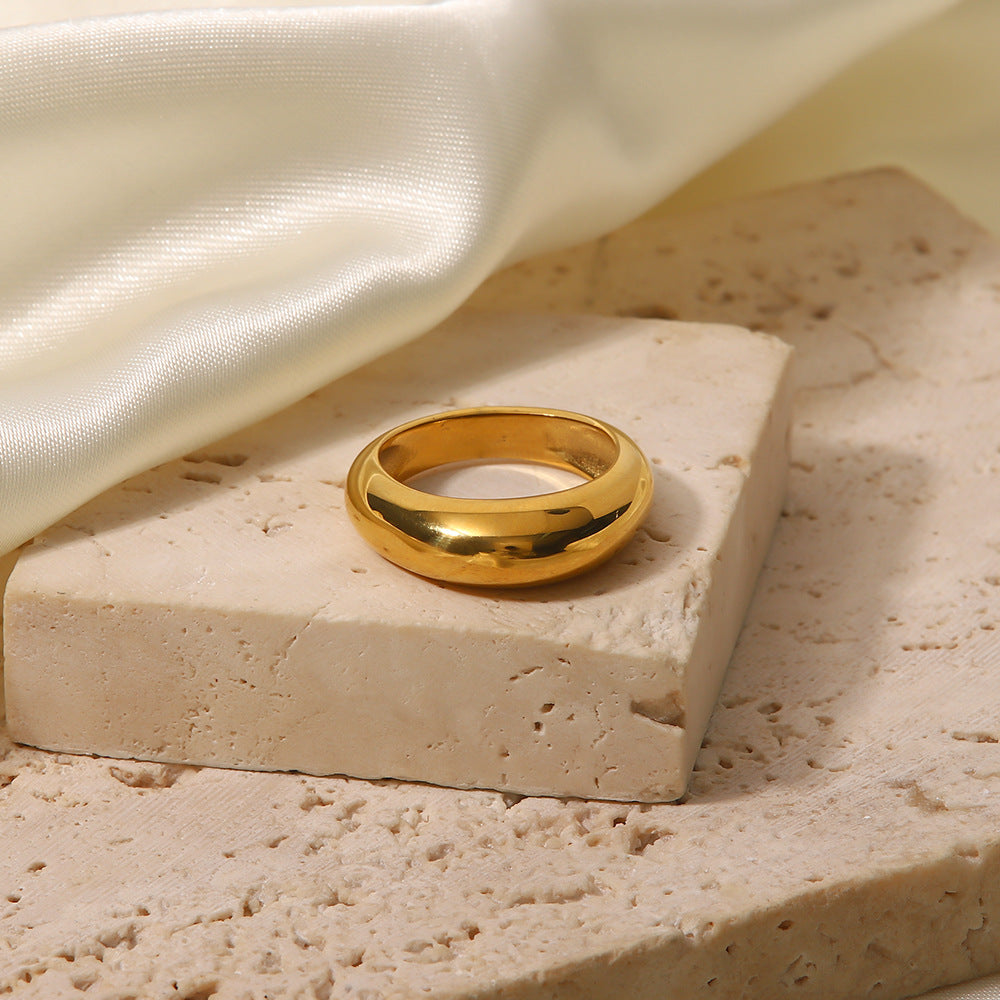 18K Gold-Plated Curved Plain Ring | Stainless Steel Sizes 6-8