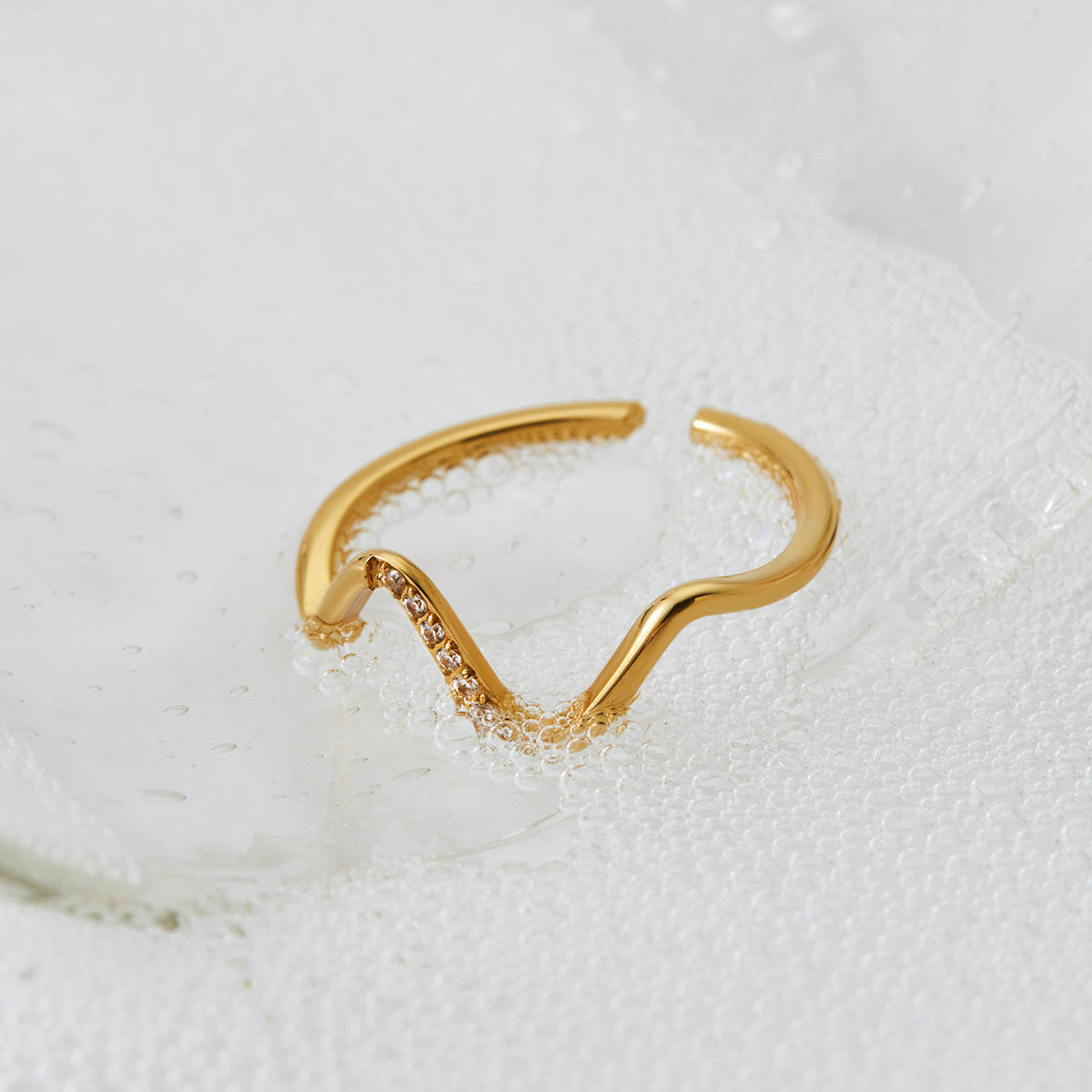 Stainless Steel Wave Ring for Women | Gold and Silver