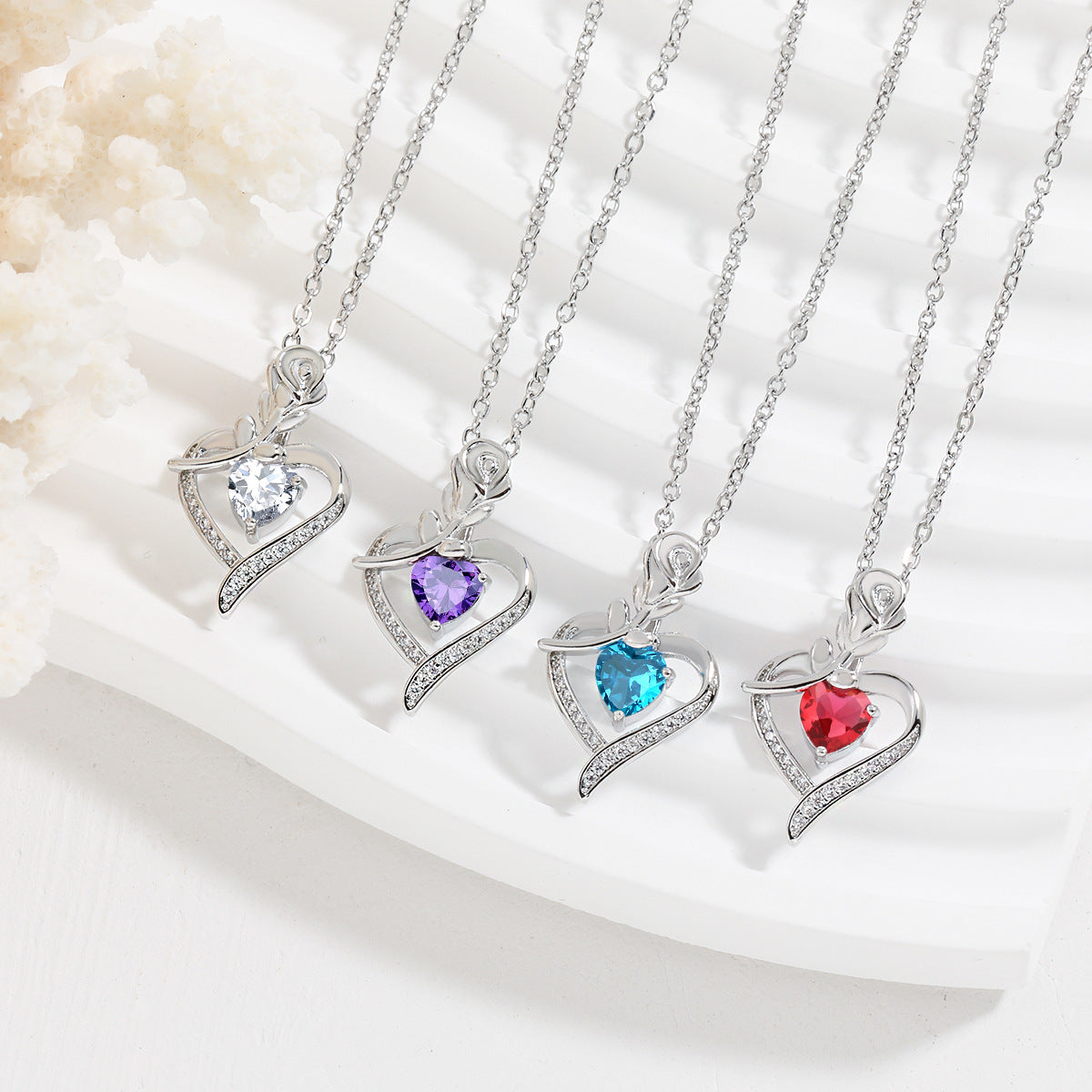 Rose Heart Rhinestone Pendant Necklace for Women