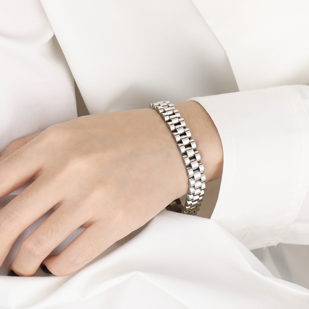 Cuban Link Watch Chain Bracelet for Women in Titanium Steel