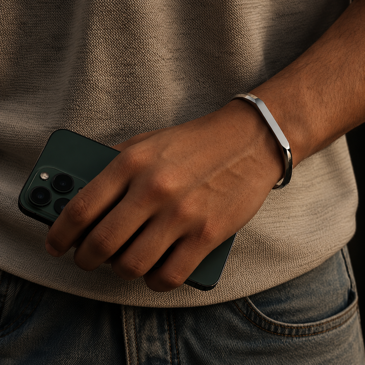 Silver Cuff Bracelet – Minimalist Unisex