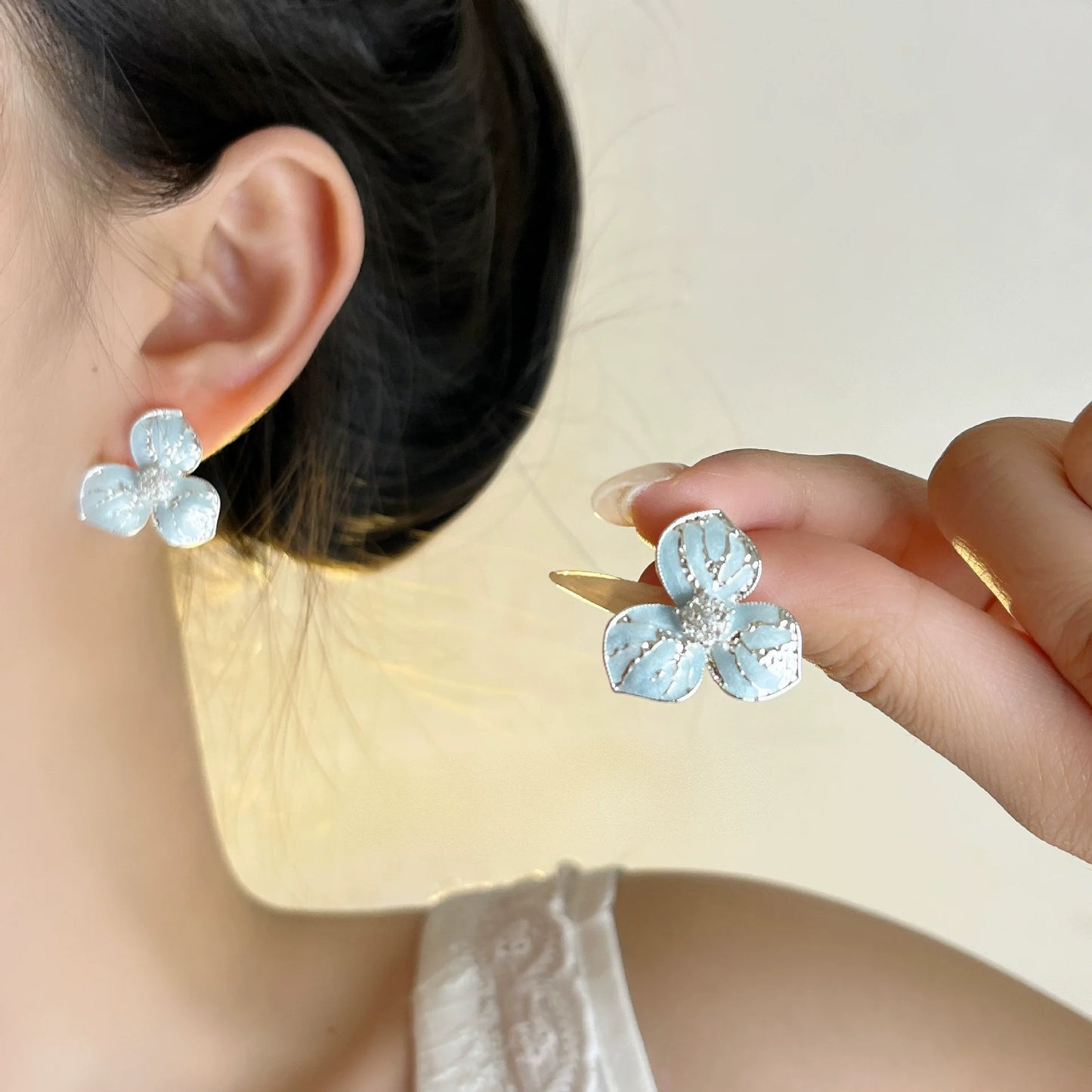 925 Sterling Silver Bow Knot Ear Clip for Women — No Piercing