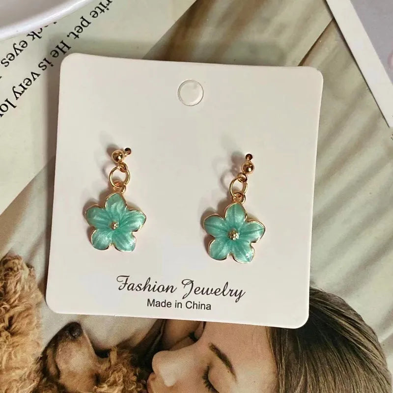 Colourful Flower Pendant Choker Necklace for Women