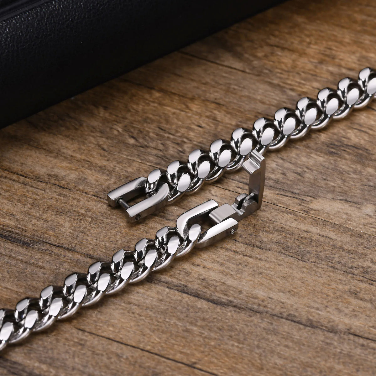 Stainless Steel Cuban Link Chain Bracelet