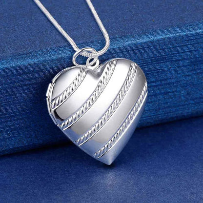 925 Sterling Silver Seashell Photo Frame Pendant Necklace