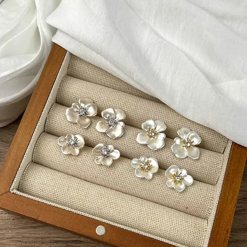 Retro Sanding Flower Zircon Stud Earrings for Women
