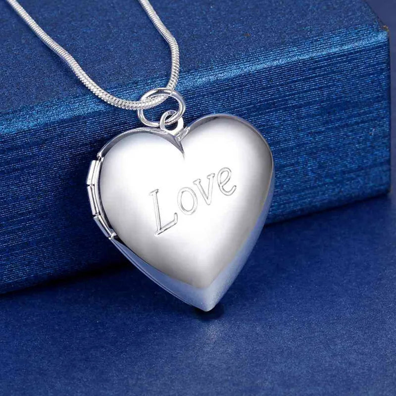 925 Sterling Silver Seashell Photo Frame Pendant Necklace