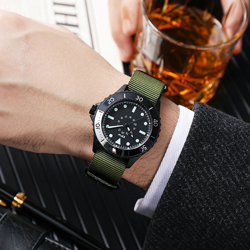 Diver-Inspired Quartz Field Watch