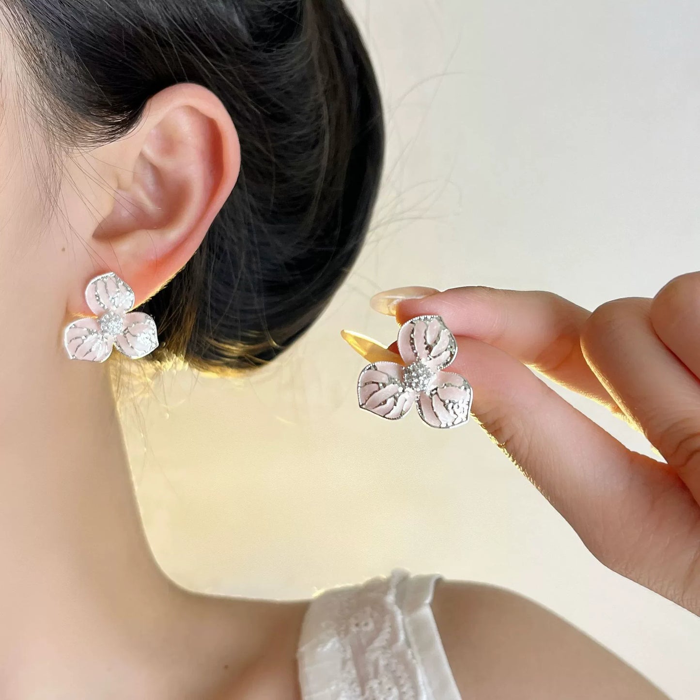 925 Sterling Silver Bow Knot Ear Clip for Women — No Piercing