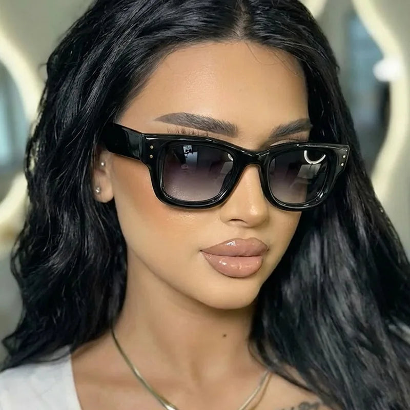 Unisex Square Polycarbonate Fashion Sunglasses
