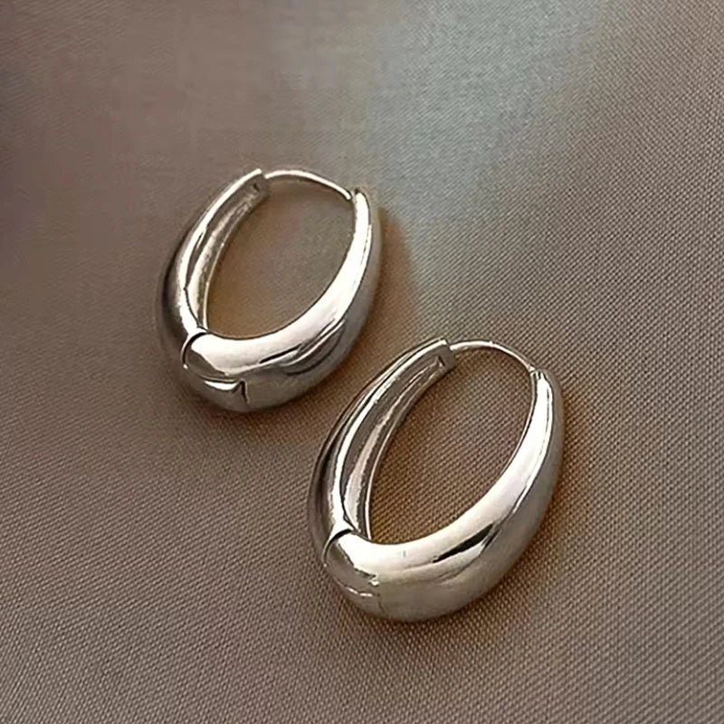 Vintage Smooth Metal Hoop Earrings for Women