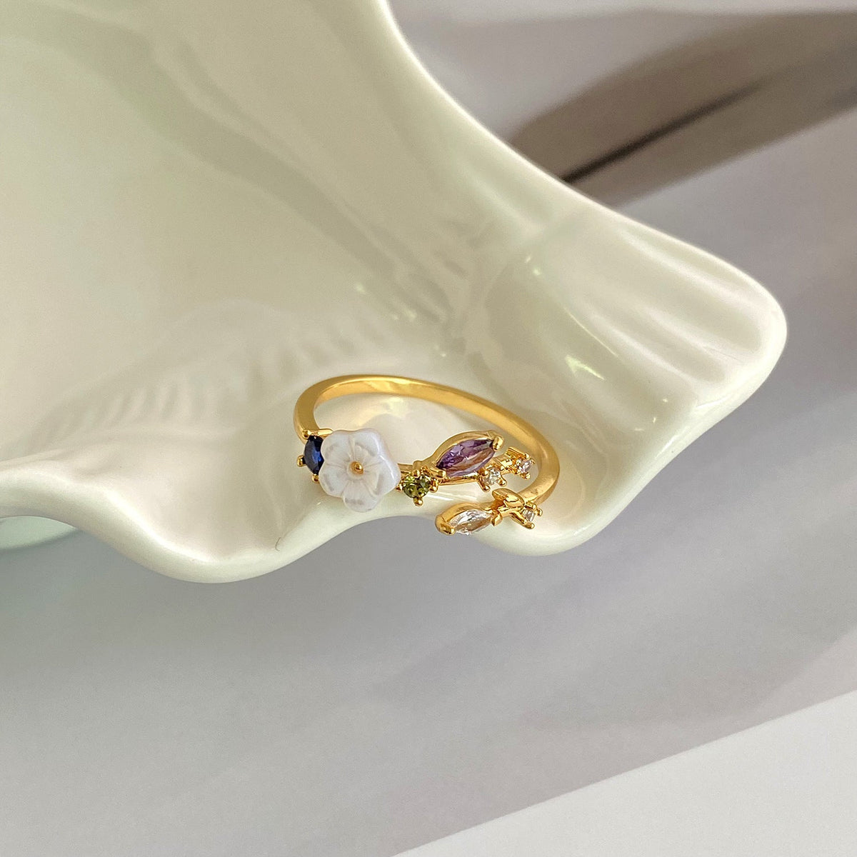 Bells of Ireland Flower Ring | Korean Style Copper