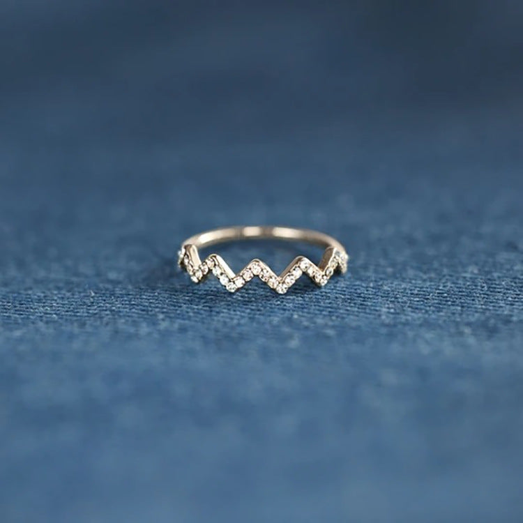 Wave Pattern Zircon Ring | Inspirational Gift for Daughter