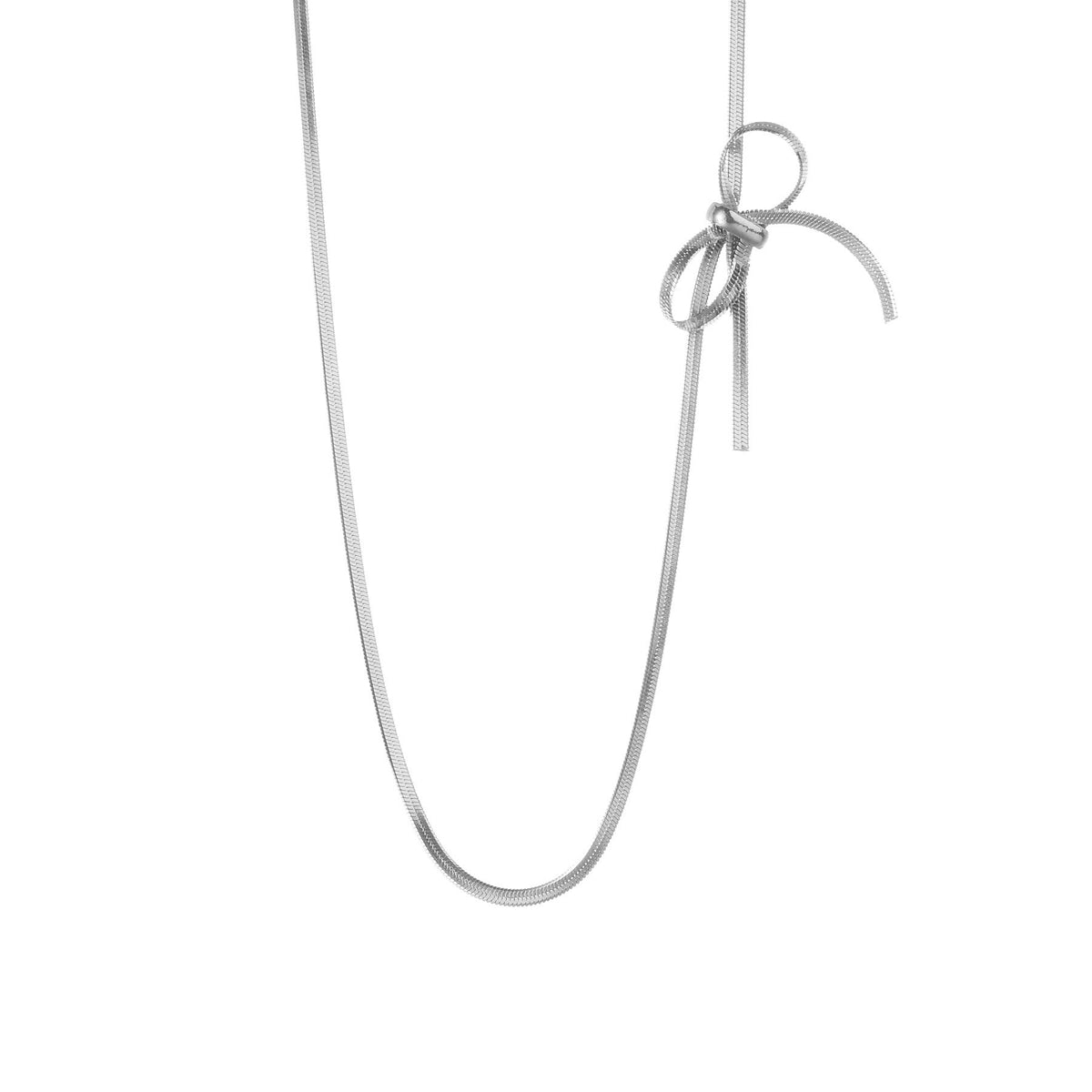Strovlin 18K gold plated blade chain necklace for women crafted from stainless steel, featuring a sleek, modern design.