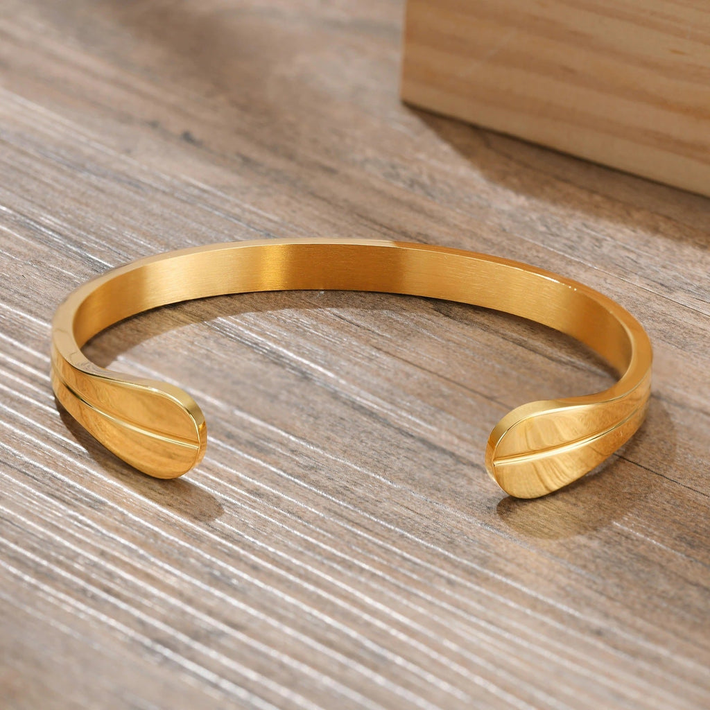 Titanium Steel Fashion Bracelet for Men and Women