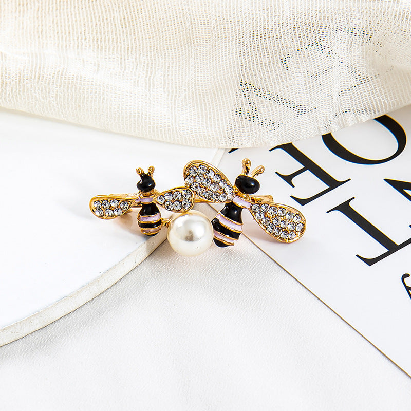 Bee Butterfly Diamond Brooch | Alloy Korean Gem Inlay Unisex