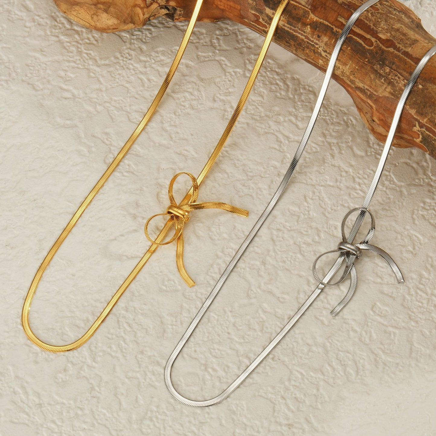 18K Gold Plated Blade Chain Necklace in Stainless Steel for Women