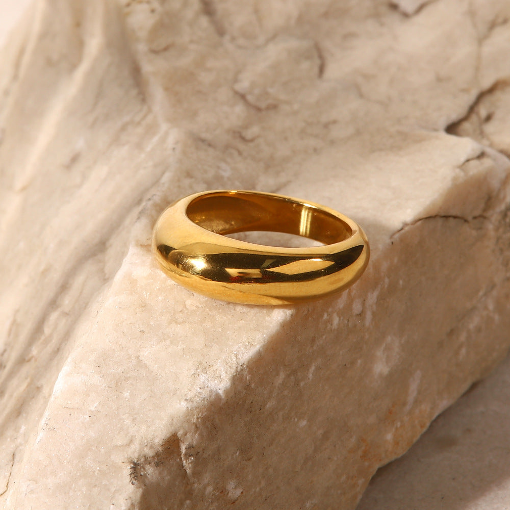 18K Gold-Plated Curved Plain Ring | Stainless Steel Sizes 6-8