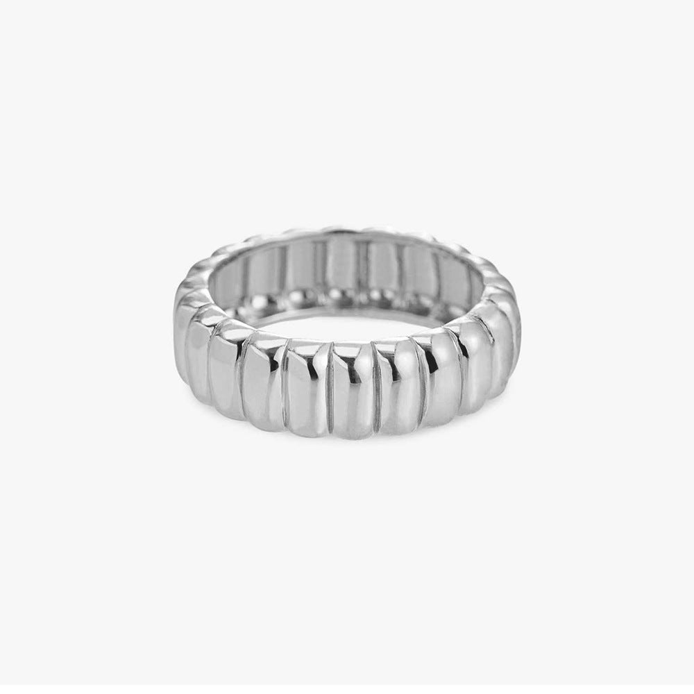 Fettuccine Croissant Ring | Gold Titanium Steel Silver Alloy