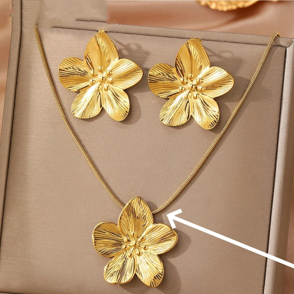 3D Five-Petal Flower Necklace and Earrings Set for Women