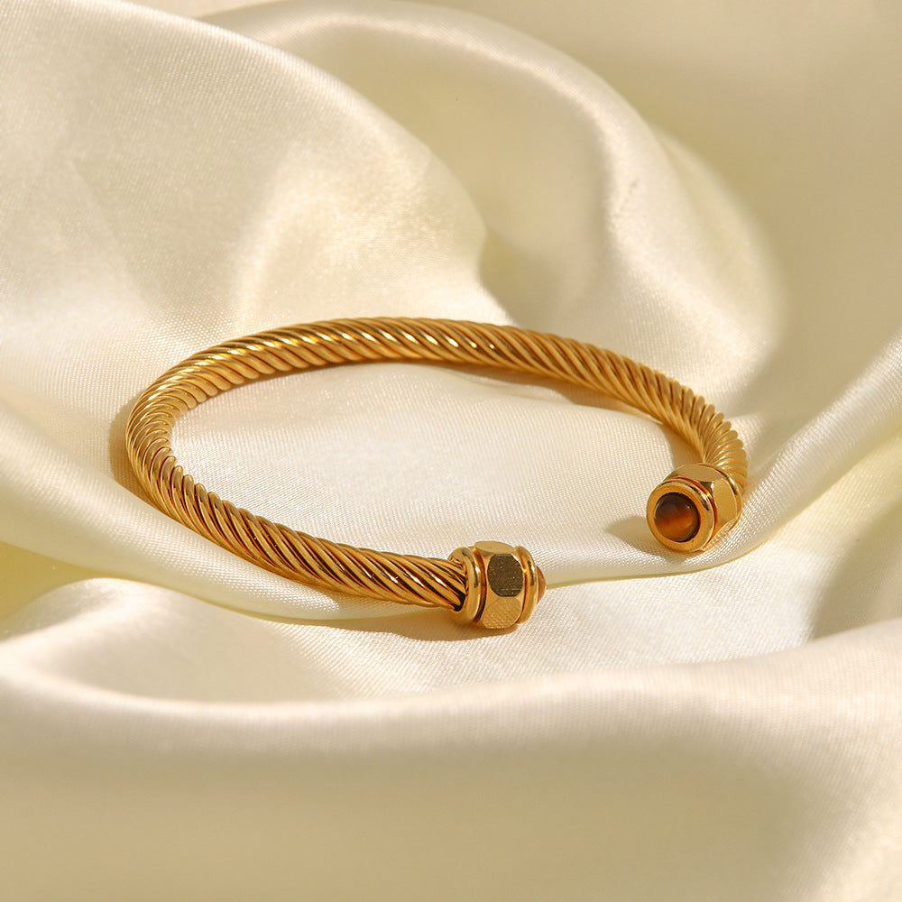 Gold Chain Bracelet for Women | Delicate Everyday Design